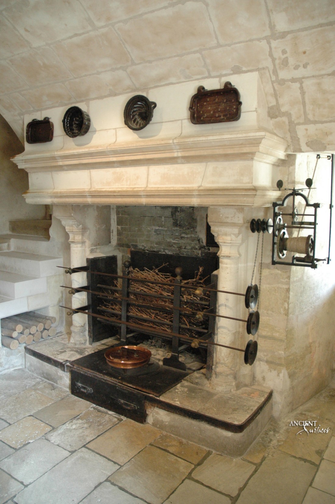 Chenonceau-Kitchen-limestone-Fireplace